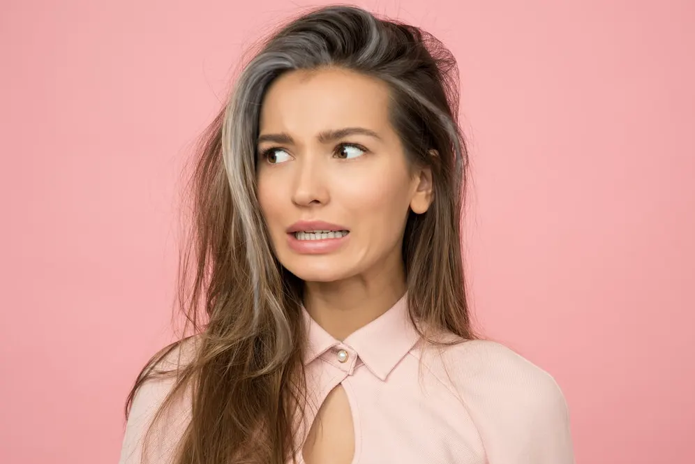 White Hair : जानिए सफेद बाल होने के कारण और प्राकृतिक रूप से इसे रोकने के आसान तरीके | How to Prevent White Hair Naturally जानिए सफेद बाल होने के कारण और प्राकृतिक रूप से इसे रोकने के आसान तरीके
