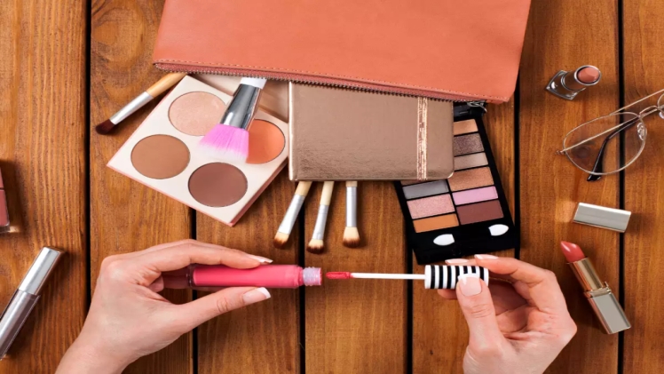 Unlocking The Door To Success: The Opportunity To Sell Beauty Products Online Hobigame